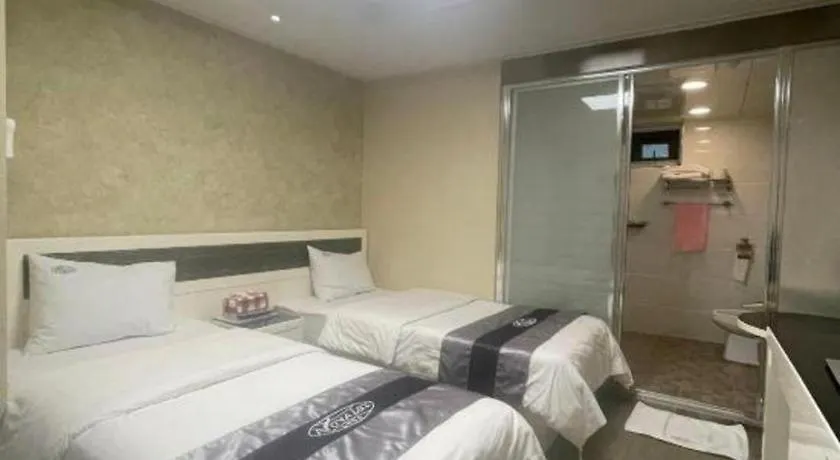 Novalus Tourist Hotel Motel