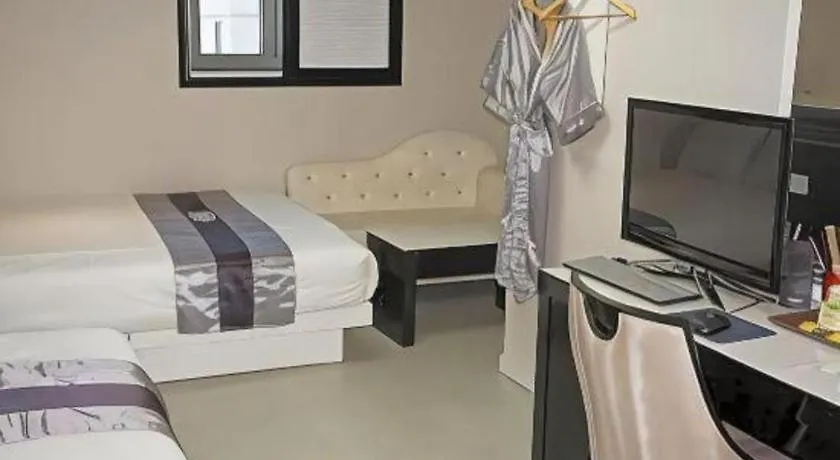 Motel Novalus Tourist Hotel