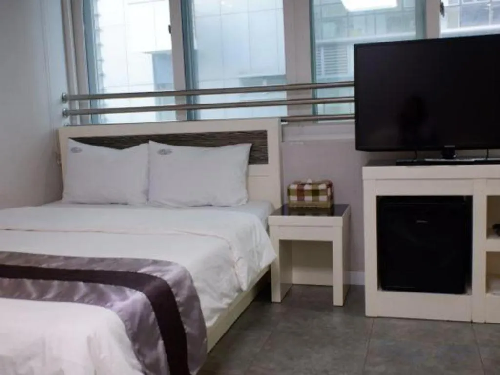 Novalus Tourist Hotel