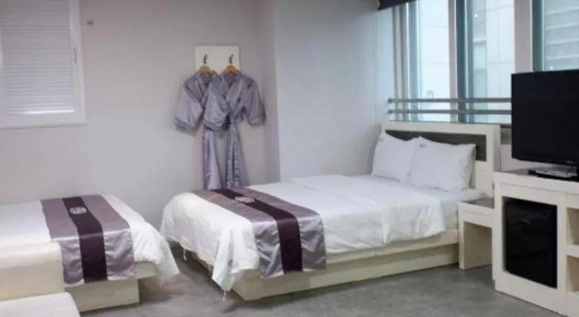 Novalus Tourist Hotel Motel
